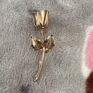 Vintage Gold Rose Brooch Pin